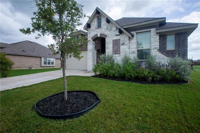 124 Crooked Trail in Bastrop, TX - Building Photo - Building Photo