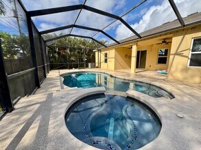 520 SW Dailey Ave in Port St. Lucie, FL - Building Photo - Building Photo