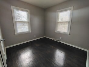 912 Hayes Ave in South Beloit, IL - Building Photo - Building Photo