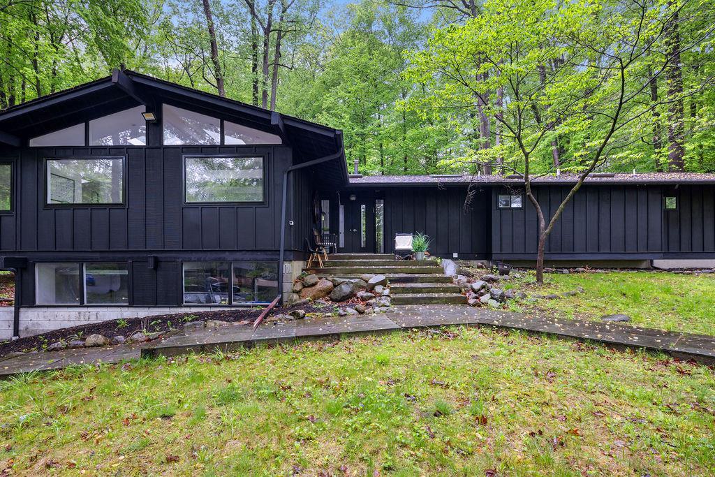 22 White Birch Dr in Pomona, NY - Building Photo