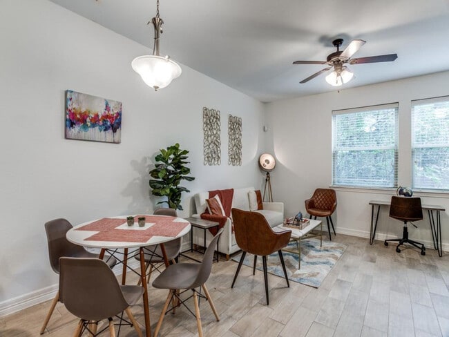 501 W 30th St in Austin, TX - Building Photo - Building Photo