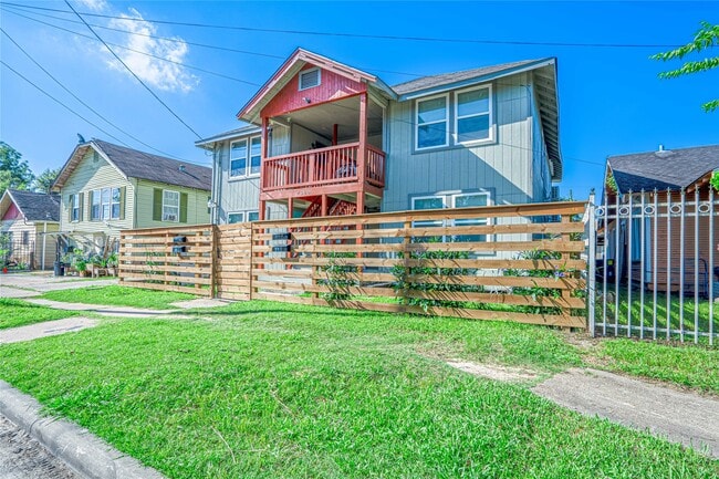 property at 7320 Capitol St