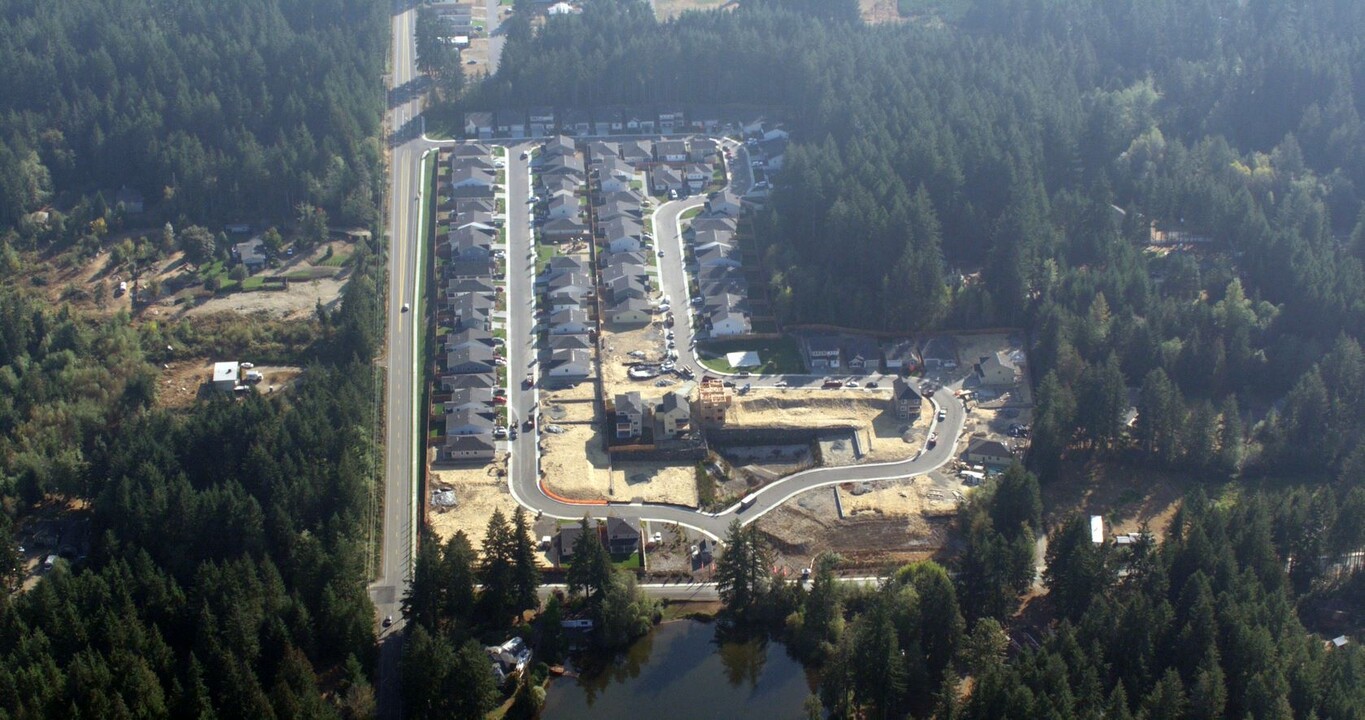 Seasons at Ridgeline in Port Orchard, WA - Foto de edificio