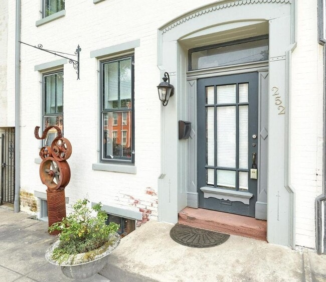 252 W Philadelphia St in York, PA - Building Photo - Building Photo