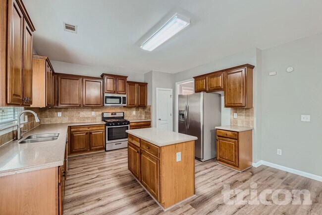 3605 Long Lake Dr in Douglasville, GA - Building Photo - Building Photo