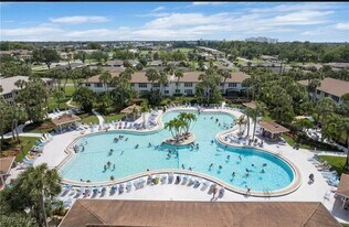 4250 Jack Frost Ct in Naples, FL - Building Photo