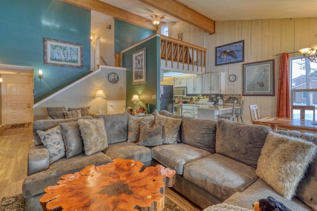 160 Pinon Causeway in Pagosa Springs, CO - Foto de edificio