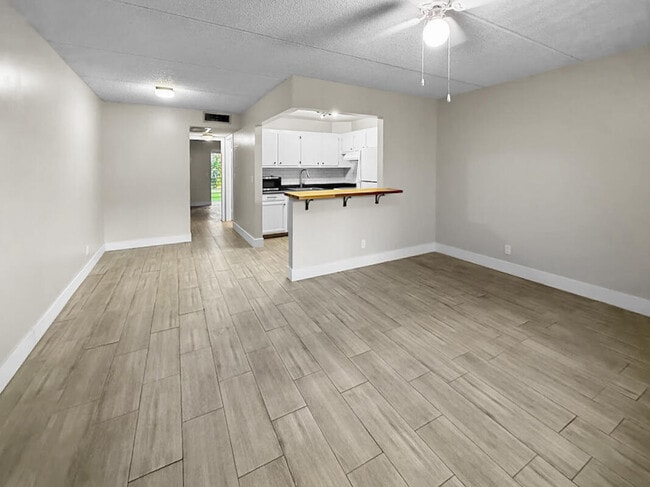 property at 2000 Springdale Blvd