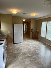 8086 Heck Dr in North Fort Myers, FL - Building Photo - Building Photo