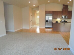 2981 SW Redmond Hill Rd in McMinnville, OR - Building Photo - Building Photo