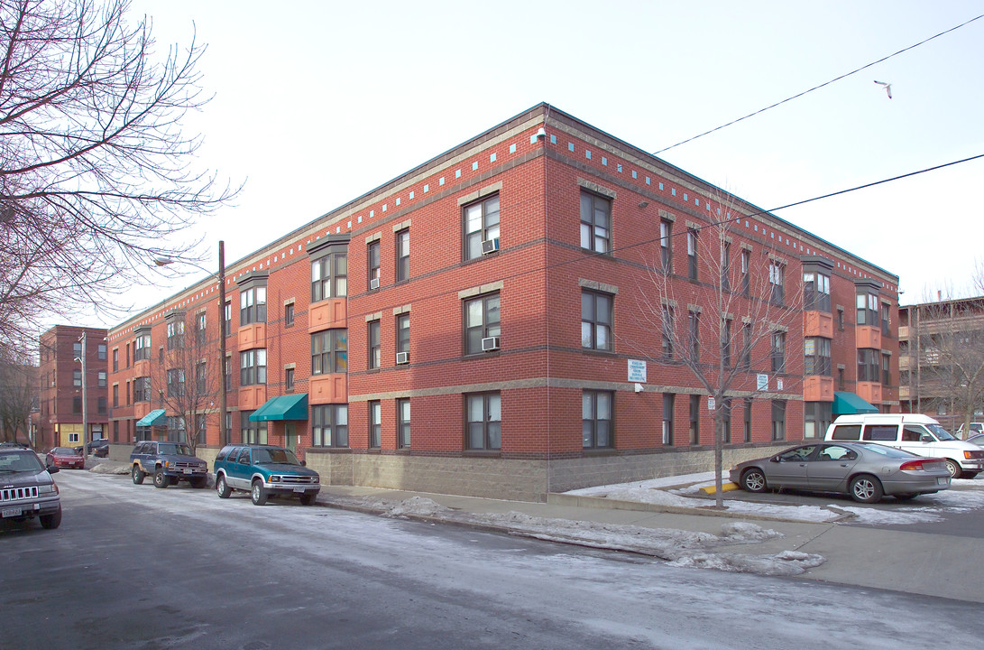 529 S Summer St in Holyoke, MA - Foto de edificio