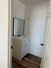 6639 Irvine Ave, Unit 4 in North Hollywood, CA - Building Photo - Building Photo