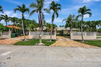 3581 SW 141st Ave in Miami, FL - Building Photo - Building Photo