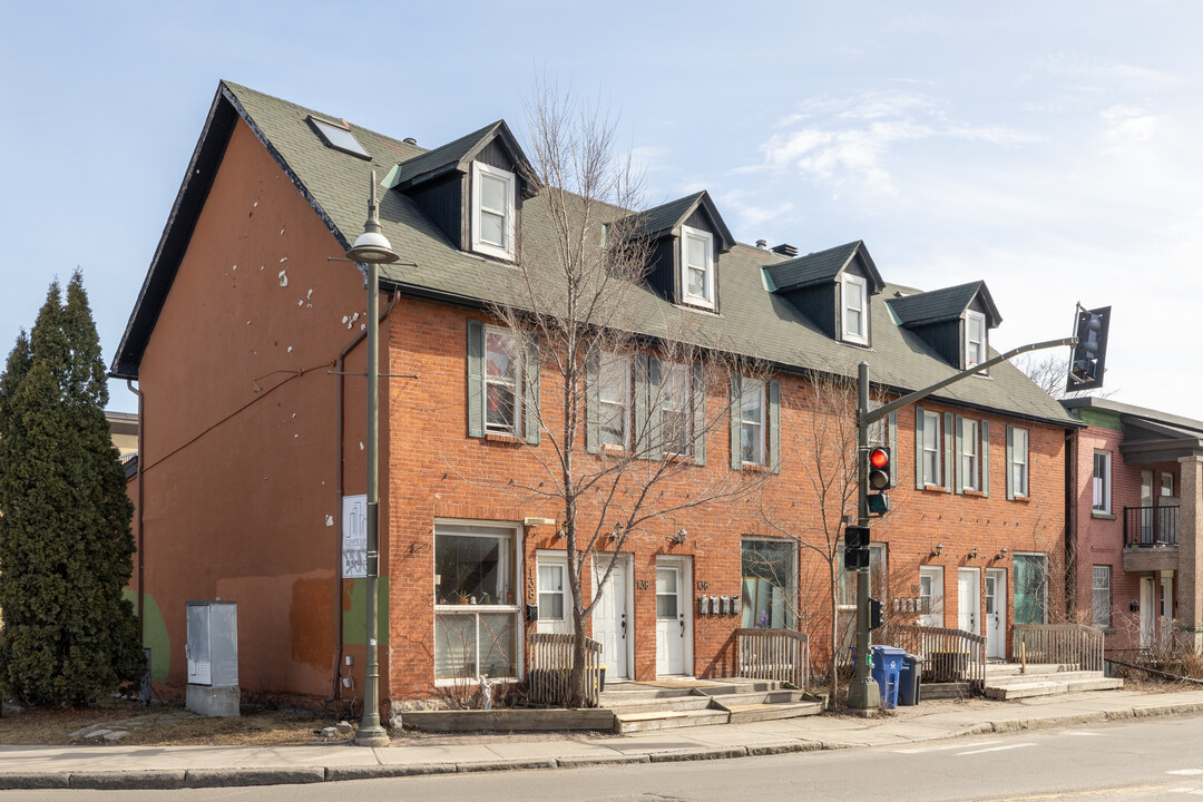 132-138 Saint-Joseph Boul in Gatineau, QC - Building Photo