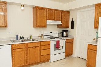 137 S 400 W in Hyrum, UT - Building Photo - Building Photo