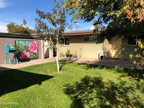 2020 S Granada Dr in Tempe, AZ - Building Photo - Building Photo