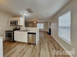 5709 Bryanstone Pl, Unit 5713 Cypress Creek Drive-201 in Raleigh, NC - Building Photo - Building Photo