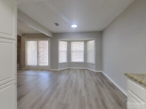 934 Robinwood Dr in Arlington, TX - Building Photo - Building Photo