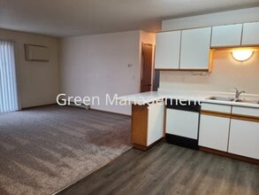 1002-43 1/2 43 1/2 St S in Fargo, ND - Building Photo - Building Photo