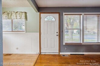 1361 Duncan Ave in Ypsilanti, MI - Building Photo - Building Photo