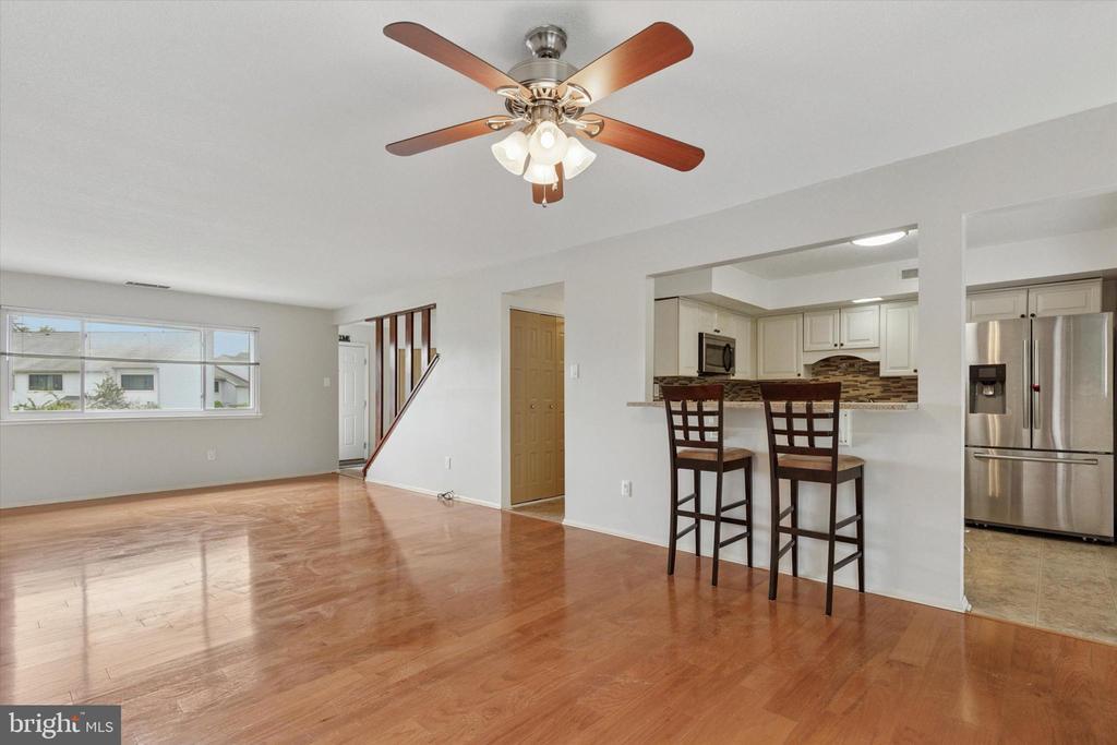 102 Revere Dr in Harleysville, PA - Building Photo