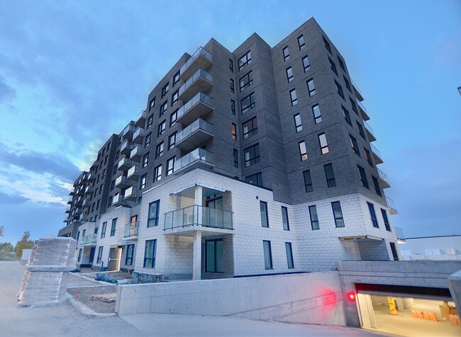 property at 1431 Av. de la Gare