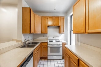 1226 N Dearborn St, Unit A2 in Chicago, IL - Foto de edificio - Building Photo