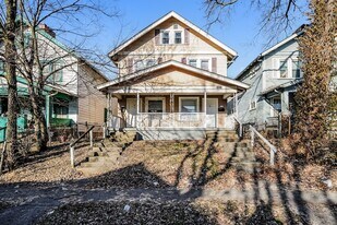 1319 N 5th St in Columbus, OH - Building Photo