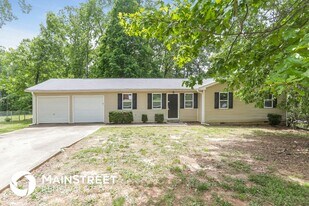 5819 S Quail Dr in Douglasville, GA - Building Photo