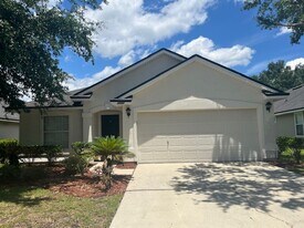 1562 Canopy Oaks Dr in Orange Park, FL - Building Photo
