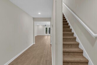 585 Earl Godwin Rd in Freeport, FL - Building Photo - Building Photo