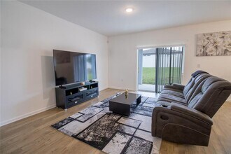 861 Cambridge Dr in Winter Haven, FL - Building Photo - Building Photo