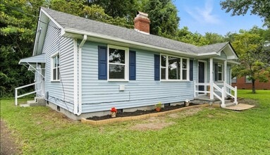 1612 W Church St in Elizabeth City, NC - Building Photo - Building Photo