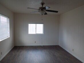 1865 Hope St in Klamath Falls, OR - Building Photo - Building Photo