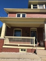 1359 W Main St in Ephrata, PA - Building Photo