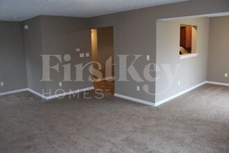 10988 Cedar Pine Dr in Indianapolis, IN - Building Photo - Building Photo