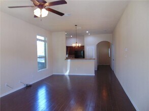 185 Creekside Villa Dr in Kyle, TX - Building Photo - Building Photo