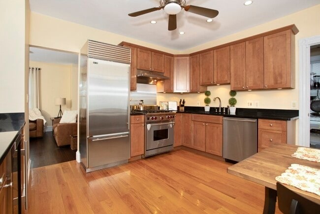 204 Franklin St in Melrose, MA - Building Photo - Building Photo