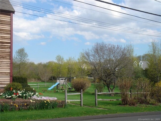 56 Williams Rd in Wallingford, CT - Building Photo - Building Photo