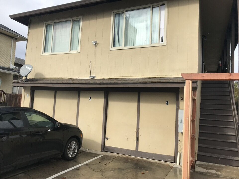 219 E St John St in San Jose, CA - Foto de edificio