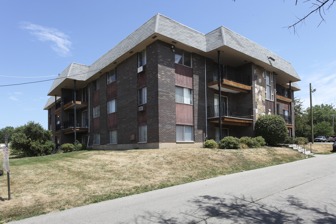 Riverside Terrace Apartments in Rockford, IL - Building Photo