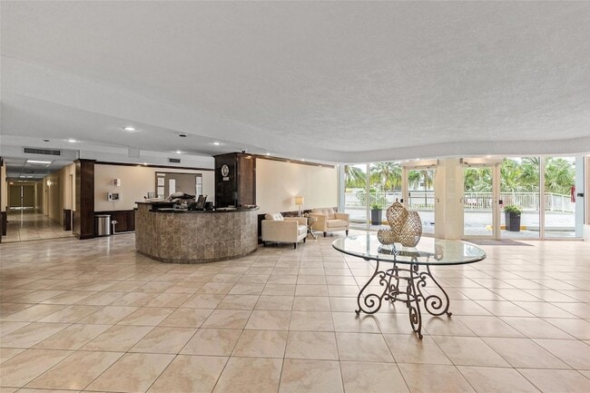 2841 N Ocean Blvd, Unit 1209 in Fort Lauderdale, FL - Building Photo - Building Photo