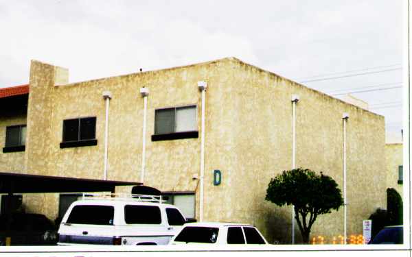 Spengler Manor Condominiums in Phoenix, AZ - Foto de edificio - Building Photo