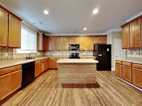 5380 Meryton Park Way in Raleigh, NC - Building Photo - Building Photo