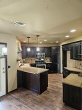225 Jennifer Ave in Edmond, OK - Building Photo - Building Photo