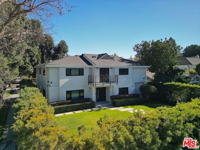 property at 602 S Lucerne Blvd