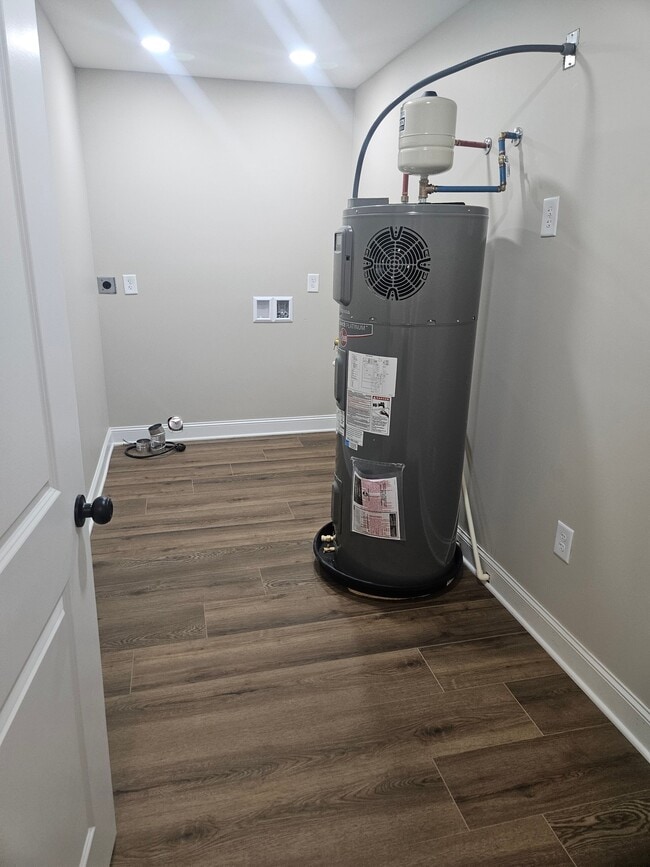 20574 Johnson Rd in Athens, AL - Building Photo - Building Photo