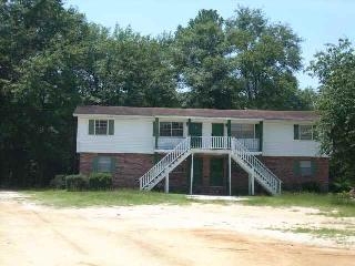 210 Jimilyn Dr in Cheraw, SC - Building Photo