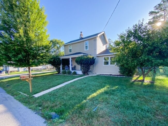 2201 Alvin Ave in Catonsville, MD - Building Photo - Building Photo