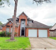 14334 Fair Knoll Way in Houston, TX - Building Photo